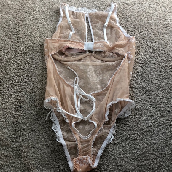 Brand new Victoria’s Secret lingerie - Picture 4 of 7